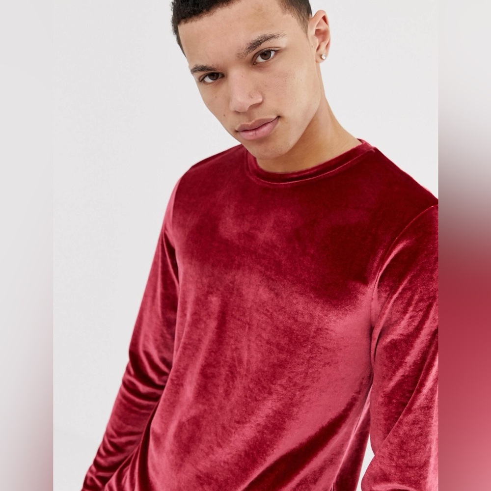 ASOS DESIGN muscle long sleeve t-shirt in burgundy velour with turtleneck - Picture 5 of 16